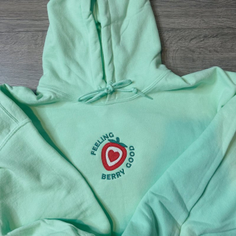 Hoodies & Sweatshirts