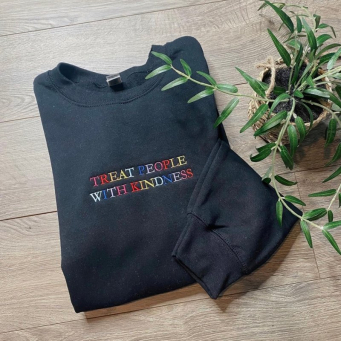 Hoodies & Sweatshirts