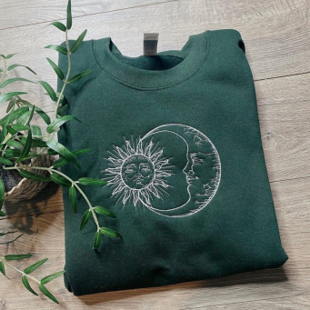Hoodies & Sweatshirts