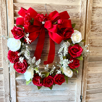 Wreaths & Door Hangers
