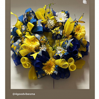 Wreaths & Door Hangers