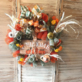 Wreaths & Door Hangers