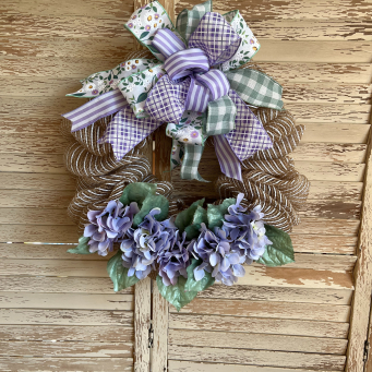 Wreaths & Door Hangers