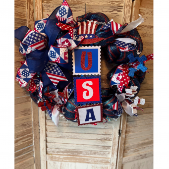 Wreaths & Door Hangers